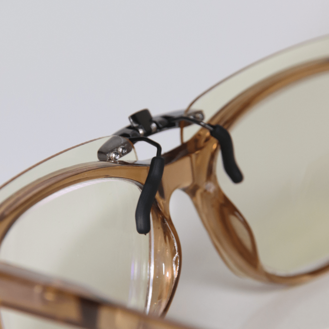 Clip-on blauwlicht dagbril